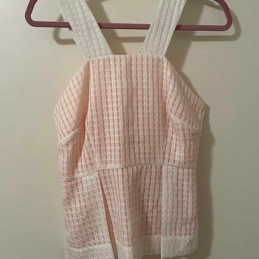 Women’s summer sleeveless top